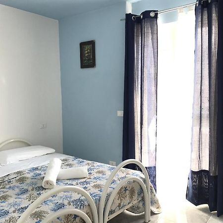 Ring Hostel Forio di Ischia Екстериор снимка