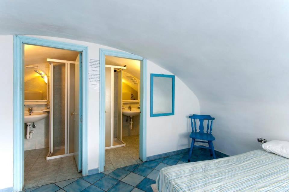 Ring Hostel Forio di Ischia Екстериор снимка