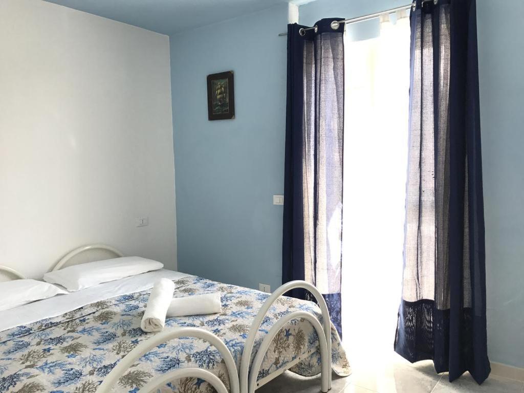 Ring Hostel Forio di Ischia Екстериор снимка